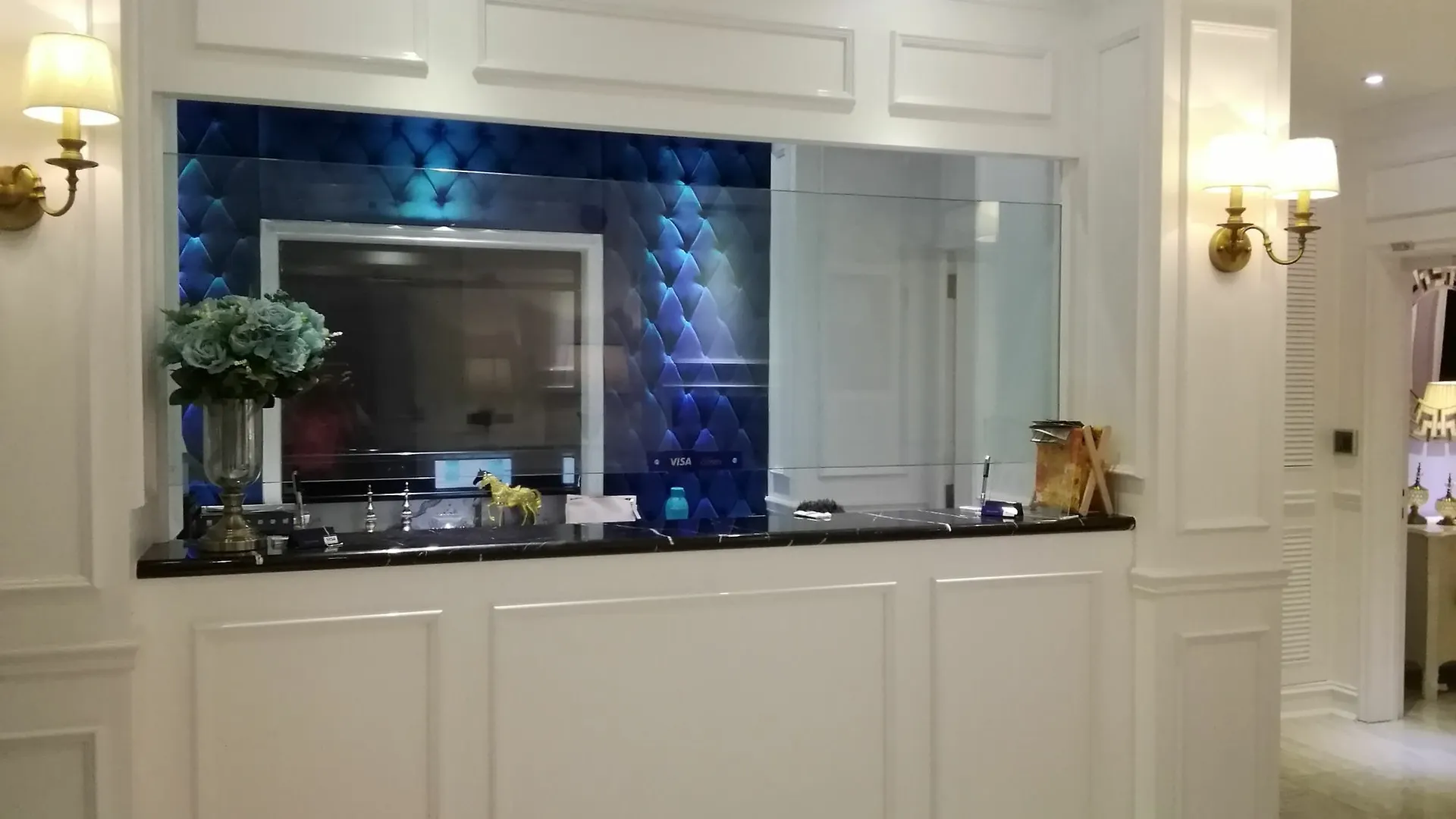 איפוה 1 Day Car Hotel Station 18